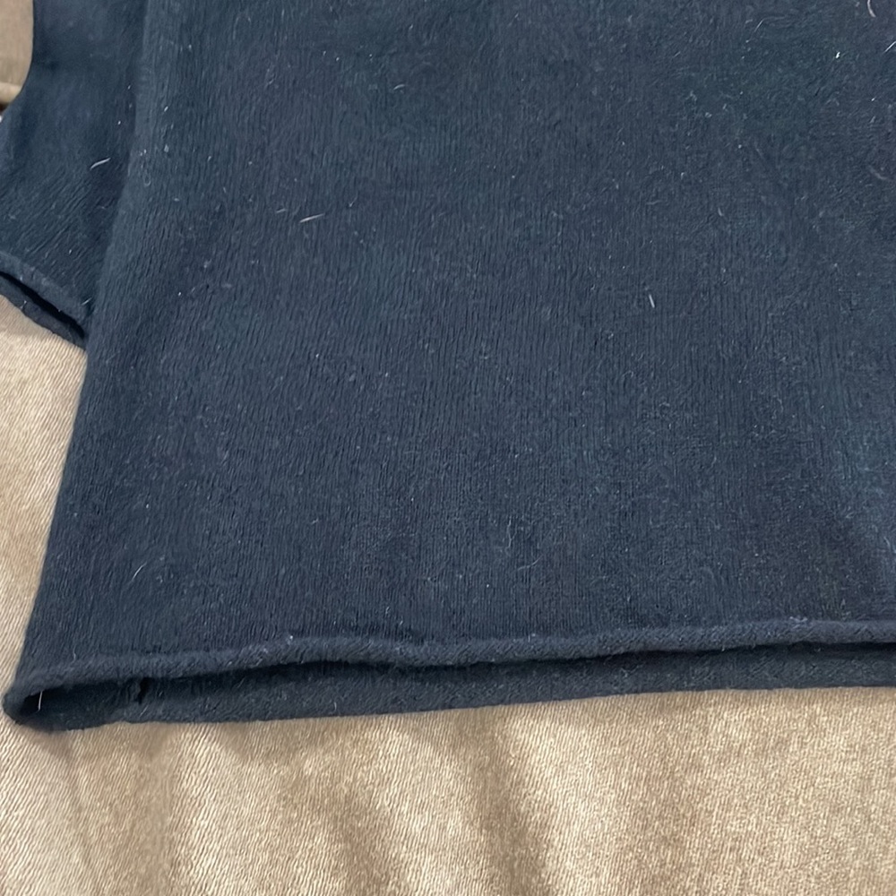 Sweater - Picture 10 of 10